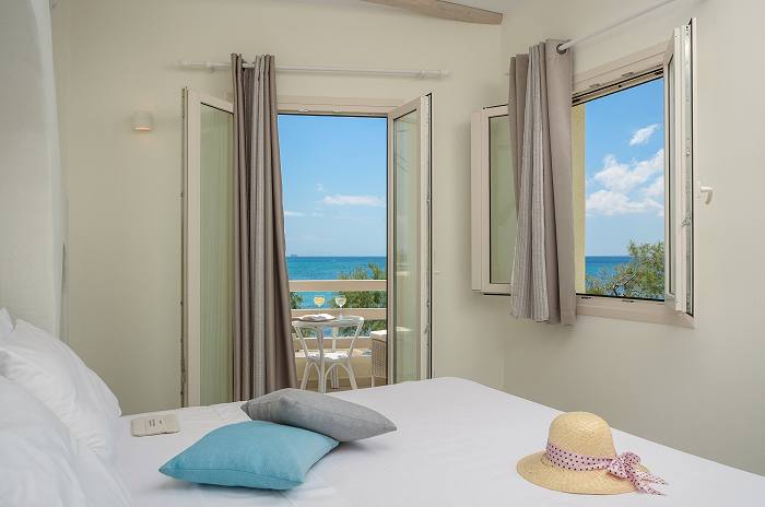 Beach Suites in Naxos Agia Anna